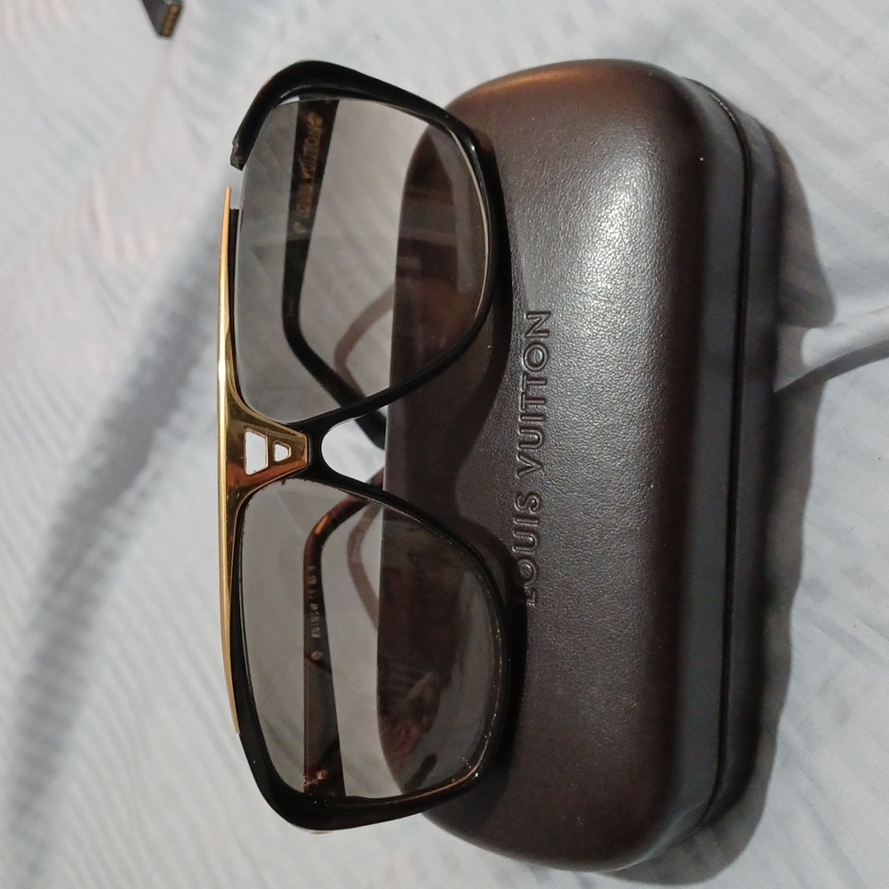 Louis Vuitton Evidence Sunglasses